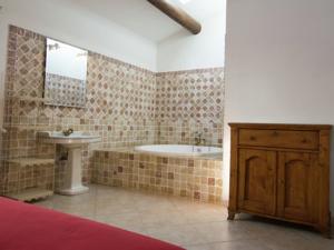 Hebergement Maison De Vacances - Montfrin : photos des chambres