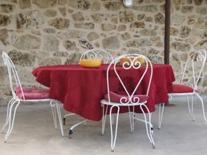 Hebergement Maison De Vacances - Saint-Pierre-De-Colombier : photos des chambres