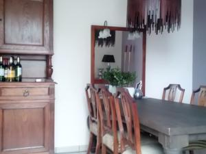 Hebergement Holiday home Les Volets Bleus 2 : photos des chambres