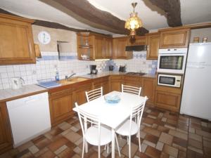 Hebergement Maison De Vacances - Muret-Le-Chateau : photos des chambres