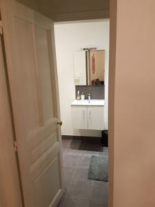 Appartement Meubles de Tourisme a Vincennes : photos des chambres