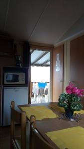 Hebergement Camping L'olivier : photos des chambres