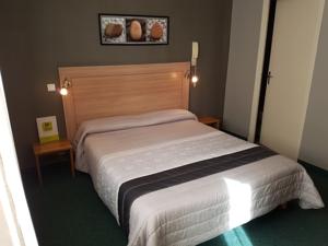 Hotel du Midi - Logis International : photos des chambres