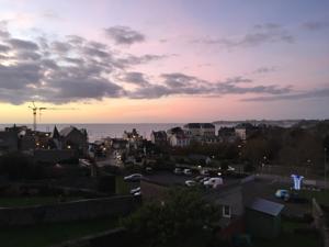 Appartement Vue magnifique sur mer : photos des chambres