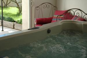 Hebergement La Bastide des Oliviers : photos des chambres