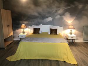 Hotel Hostellerie La Montagne : Chambre Double ou Lits Jumeaux - Accessible aux Personnes à Mobilité Réduite