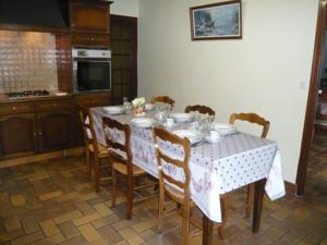 Hebergement La longere brucoise : Maison 5 Chambres