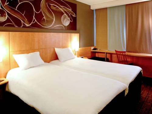 HOTEL LES HERBIERS R  servation h  tels Les Herbiers 85500