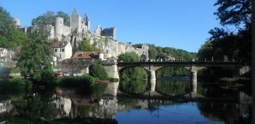 Hebergement Gite Montenaut Hebergement Angles-sur-l  Anglin 36220