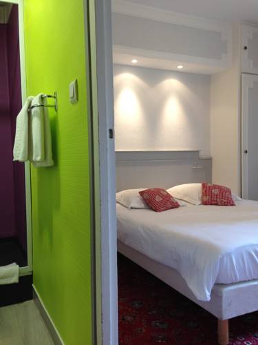 Hotel Le Rocher Du Cerf  Hotel Le Lioran 15300