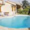 Hebergement Holiday home Vinca 97 with Outdoor Swimmingpool : photos des chambres