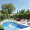 Hebergement One-Bedroom Holiday Home in Donzere : photos des chambres