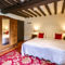 Hebergement Domaine De La Tour : photos des chambres