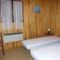 Appartement Apartment Rdc chalat 64 : photos des chambres