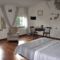 Chambres d'hotes/B&B Chambres d'Hotes Domaine Saint-Joly : photos des chambres