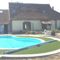 Hebergement La piscine au rosiers : photos des chambres