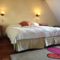 Hotel Hostellerie de la Tour d'Auxois : photos des chambres