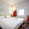 Hotel ibis budget Pontault Combault RN4 Marne La Vallee : photos des chambres