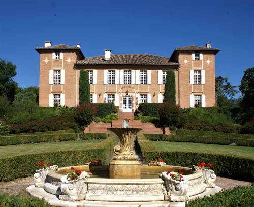 Residence Chateau de Barbet : Hebergement proche de Saramon