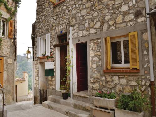 Two-Bedroom Holiday Home in La Roquette sur Var : Hebergement proche de Bonson