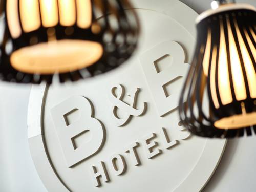 B&B Hôtel Valenciennes : Hotel proche de Maresches