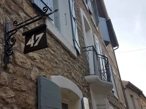 Le 47 Rue Du Puits : Chambres d'hotes/B&B proche de Beaumont-de-Pertuis