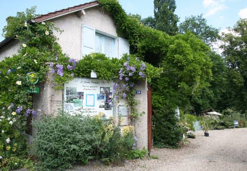 Chambres d'hôtes du Jardin Francais : Chambres d'hotes/B&B proche de Lagny-le-Sec