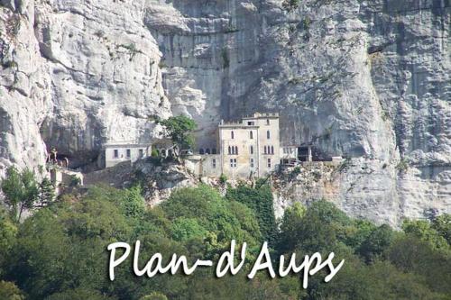 Les Peupliers : Hebergement proche de Plan-d'Aups-Sainte-Baume