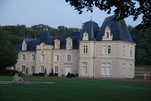 Chateau de Jalnay : Chambres d'hotes/B&B proche de Mouterre-Silly
