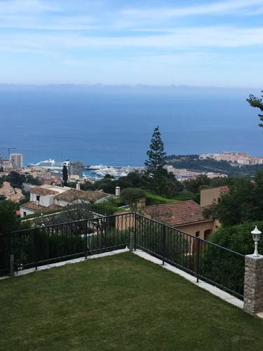 Villa Monte Carlo View : Chambres d'hotes/B&B proche de La Turbie