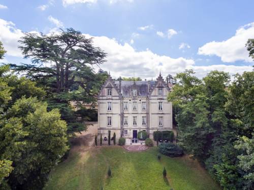 Château Le Parc de Mirambeau : Hebergement proche de Saint-Martial-de-Mirambeau