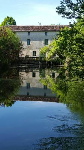 Le Moulin Chaillou Pons Charente Maritime : Hebergement proche de Pons
