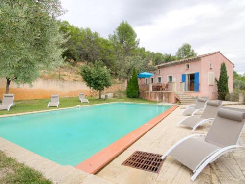 Le Barroux Villa Sleeps 9 Pool Air Con WiFi : Hebergement proche de La Roque-Alric