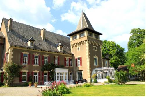 Chambres d'Hôtes Château de Viviez : Chambres d'hotes/B&B proche de Les Albres