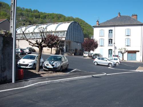 French Holiday Accommodation : Appartement proche de Lanobre