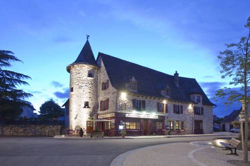 Auberge de la Tour : Hotel proche de Leynhac