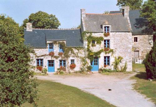 Gîtes du Château de Montafilan : Hebergement proche de Languenan