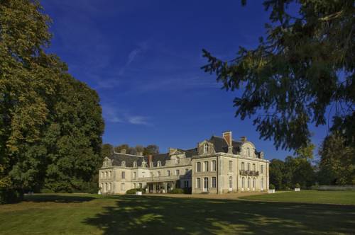 Château Des Briottieres : Hotel proche de Champigné