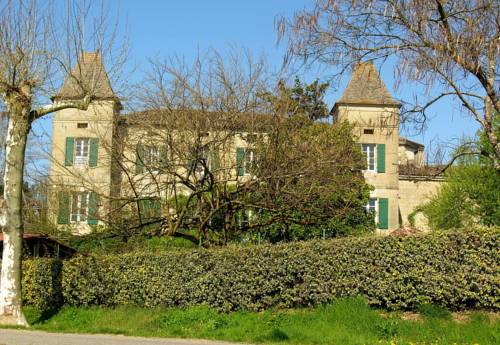 Castel Valfred : Chambres d'hotes/B&B proche d'Armillac