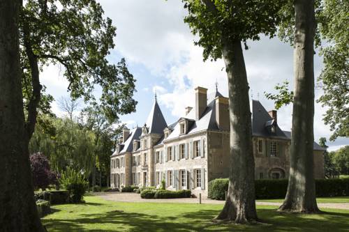 Château de Planchevienne : Chambres d'hotes/B&B proche de Chevenon