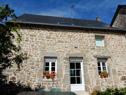 Maison Bien-Etre Hambers : Hebergement proche de Saint-Ouën-des-Vallons