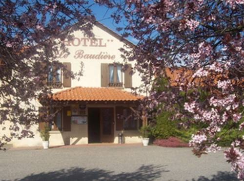 Hôtel Le Baudiere : Hotel proche de Massiac