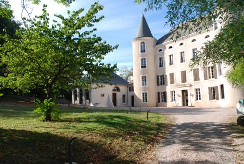 Gîtes Chateau Bel Aspect : Hebergement proche de Marquein