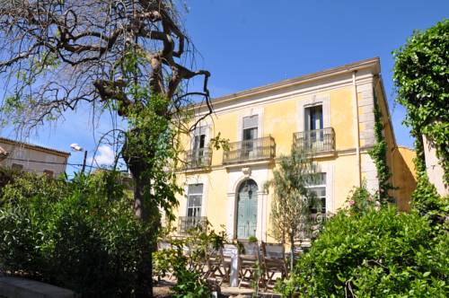 D'oc D'or Chambre D'hôtes : Chambres d'hotes/B&B proche de Thézan-lès-Béziers