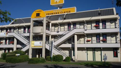 Premiere Classe Cambrai Proville : Hotel proche d'Anneux