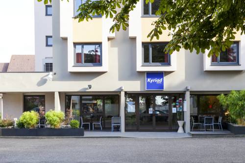 Kyriad Hotel Strasbourg Lingolsheim : Hotel proche de Holtzheim
