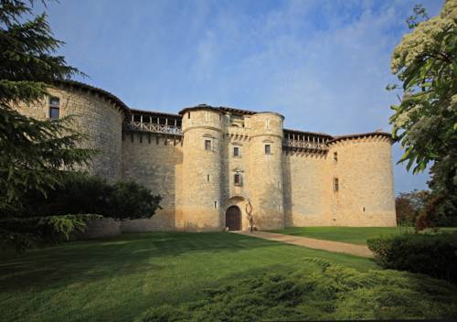 château de Mauriac : Chambres d'hotes/B&B proche de Senouillac