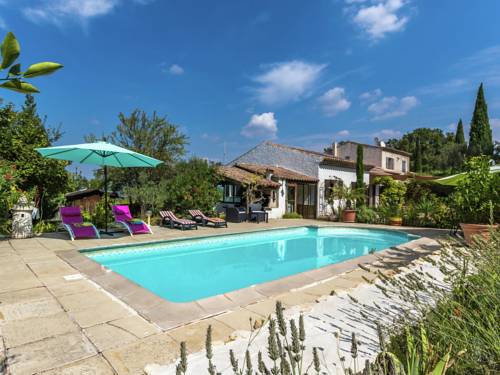 Maison De Vacances - Meyrargues 1 : Hebergement proche de Peyrolles-en-Provence