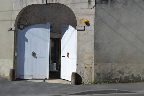 La Maison Des Buis : Chambres d'hotes/B&B proche de Noron-l'Abbaye