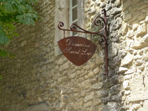 Domaine Saint Luc : Chambres d'hotes/B&B proche de Solérieux